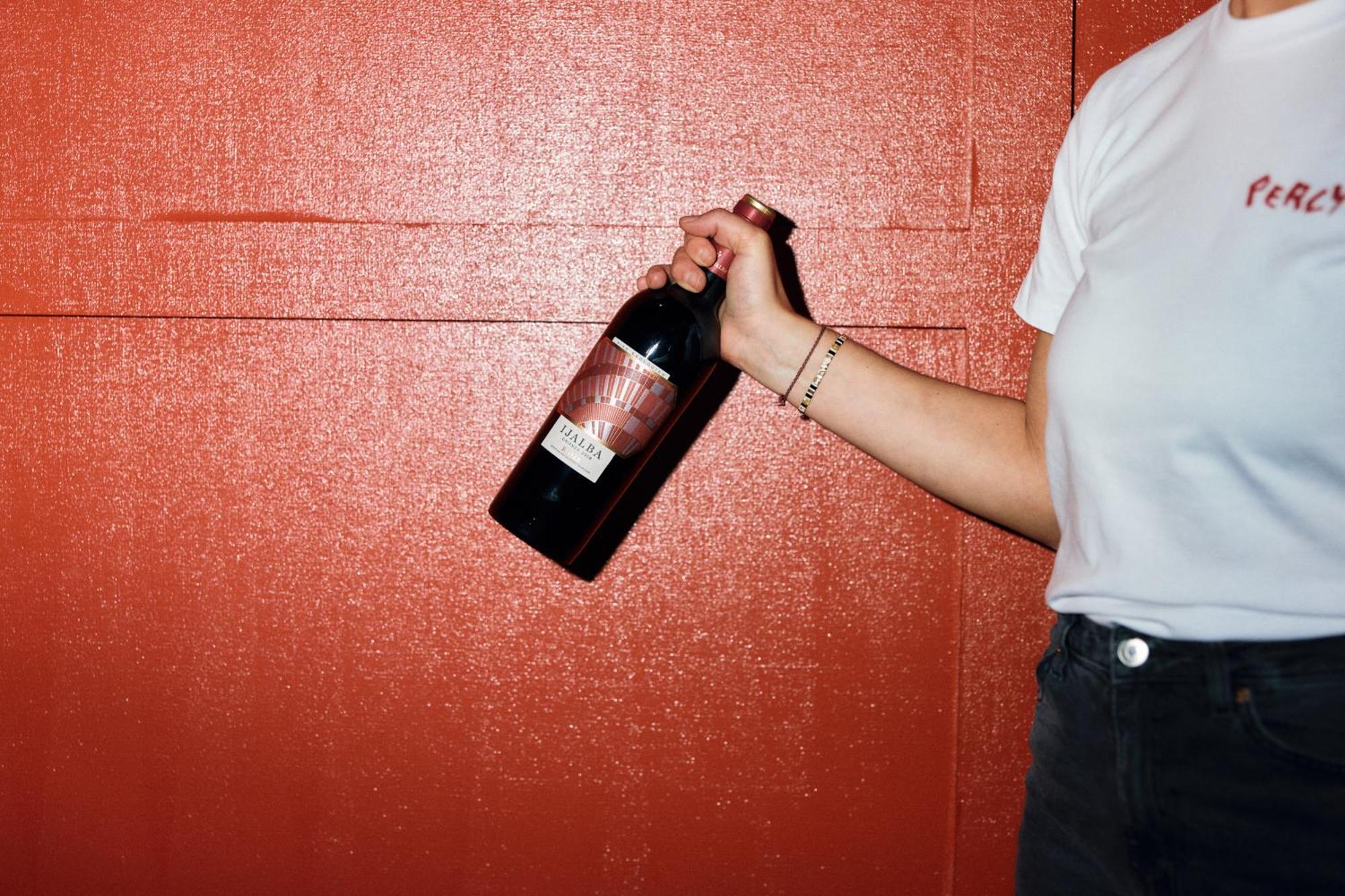 Hotel Woolstore 1888, Sydney - Handwritten Collection Eksteriør bilde A bottle of wine